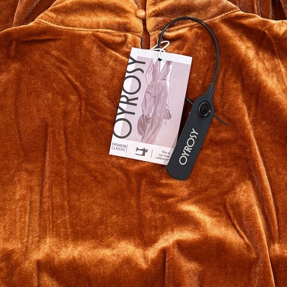 OYROSY Elegant Caramel Velvet Maxi Dress - Picture 4 of 4